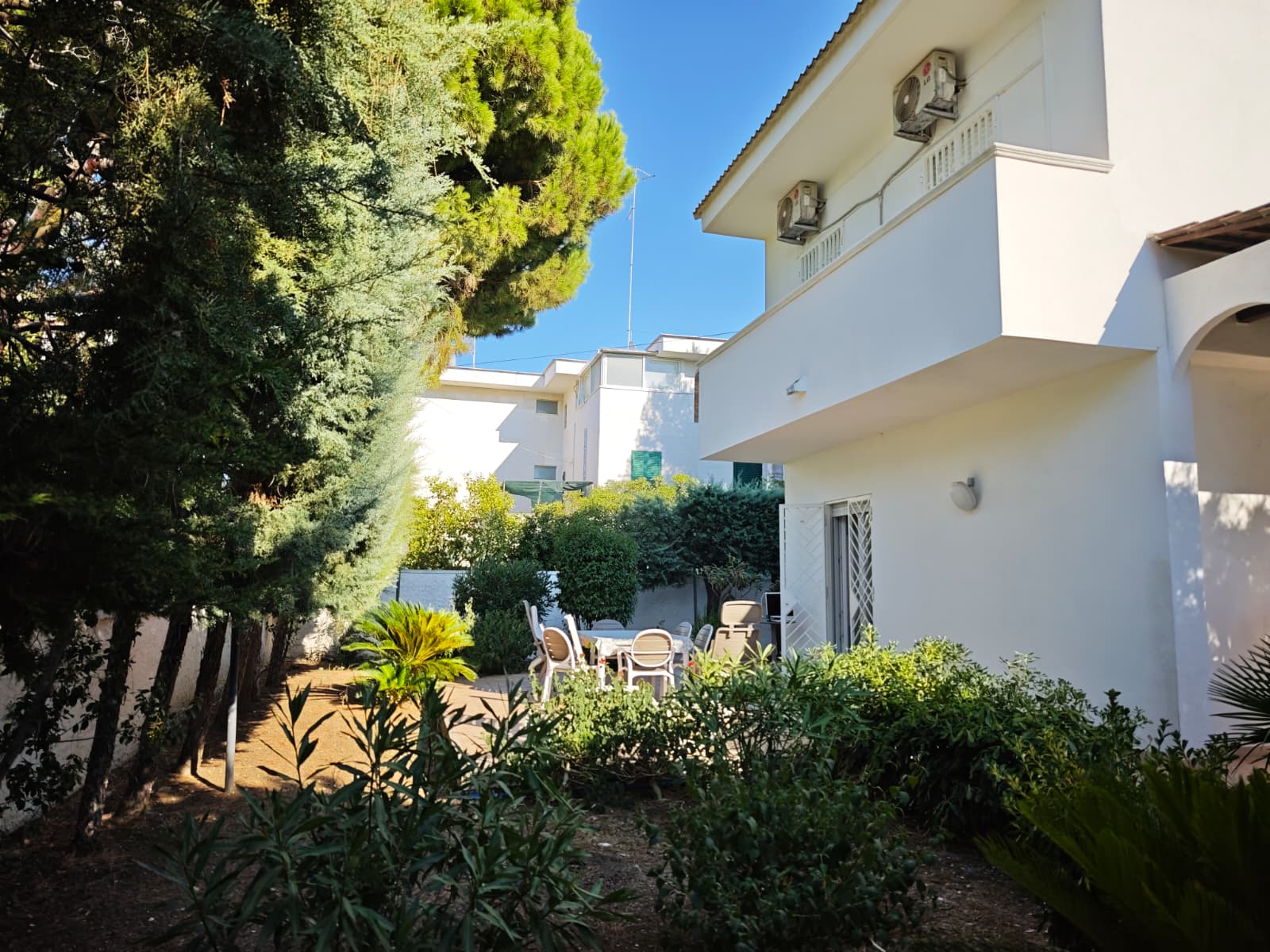 Santo Spirito – Villa Indipendente a 200 metri dal Mare
